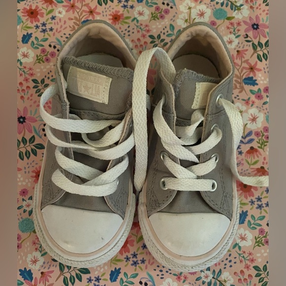 Gray Converse - Picture 1 of 6